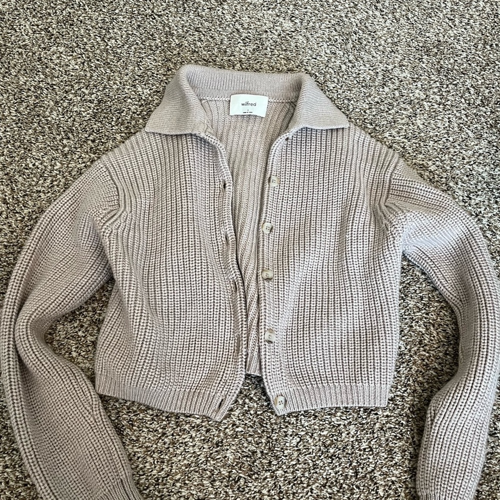 Aritzia Wilfred 100% Merino Wool Cropped Sweater Size Small